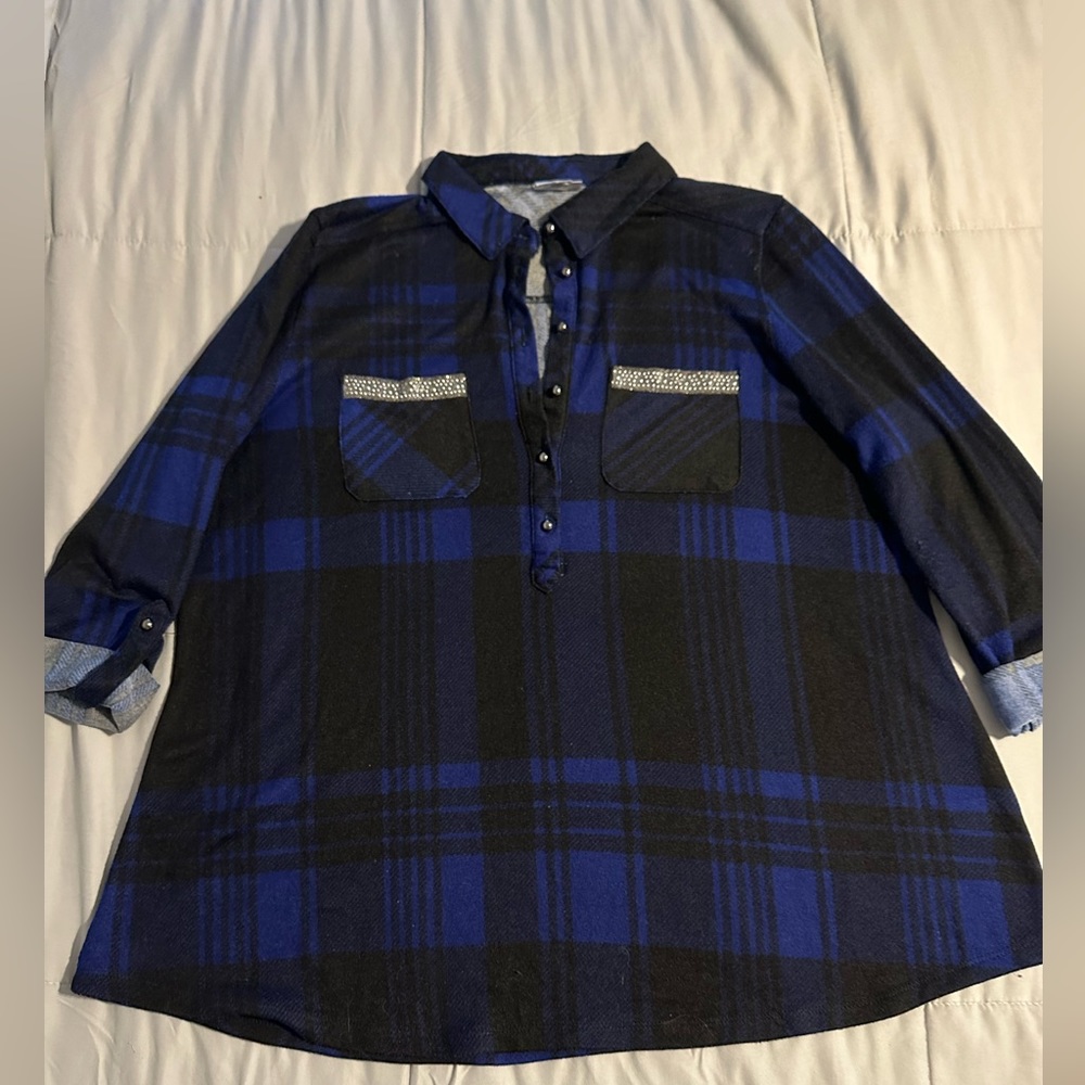 Avenue Blue plaid top